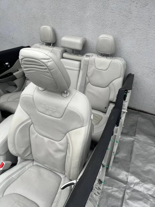 Jeep Cherokee KL Leather Seats - Image 8