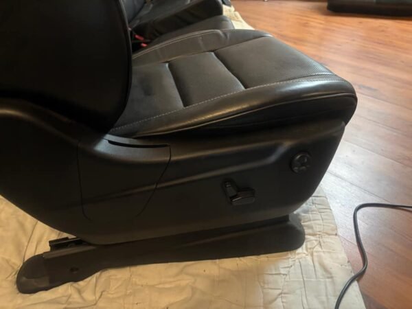 Jeep Grand Cherokee WK2 Seat Set Overland - Image 7